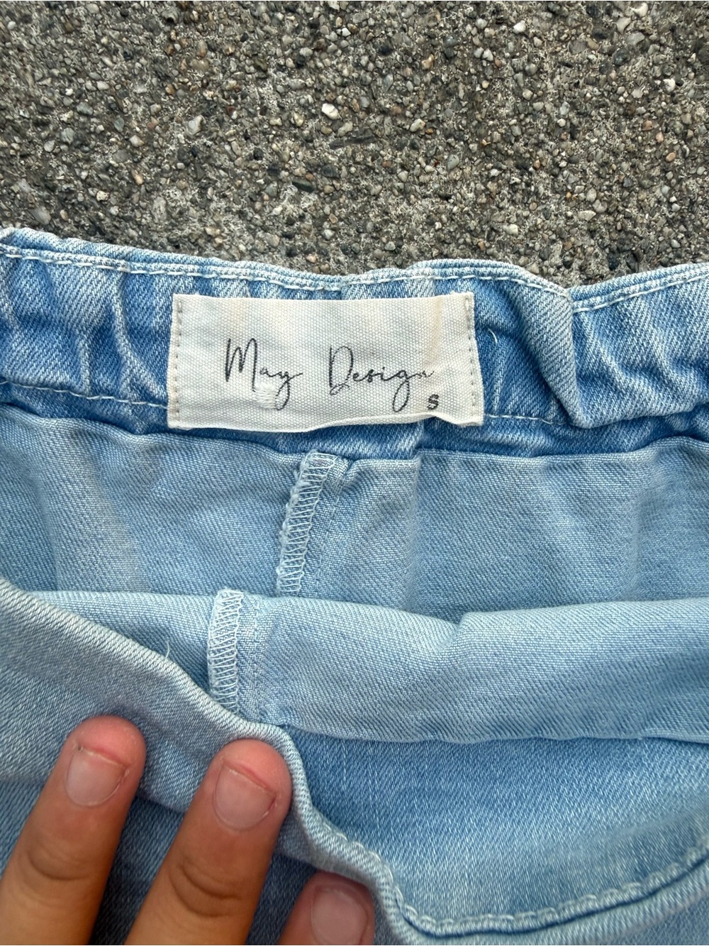 Light Blue Daisy Appliqué Mini Skirt - Picture 2 of 6